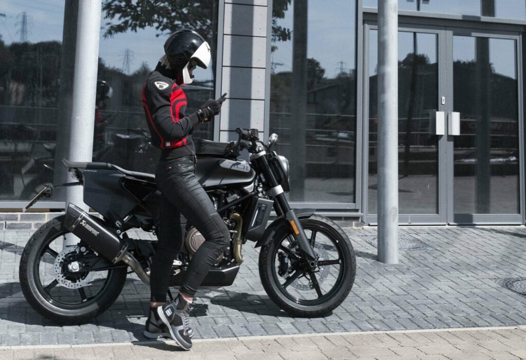 バイク用パンツを【PandoMoto】で購入したのでレビュー「動きやすくて安全性も高い！素晴らしい!!」 | seamanizm